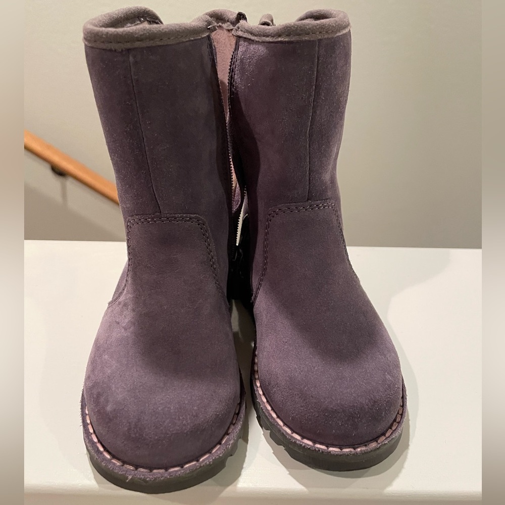 EUC UGG Corene Toddler Boots, Size 7, Lavender